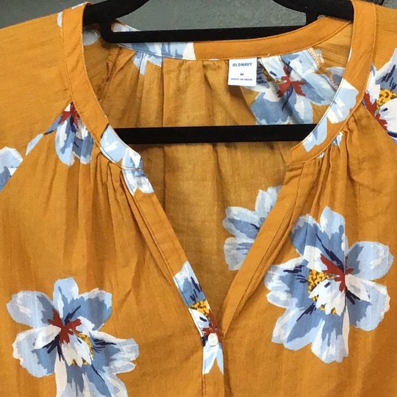 Old Navy top size M - Picture 2 of 7